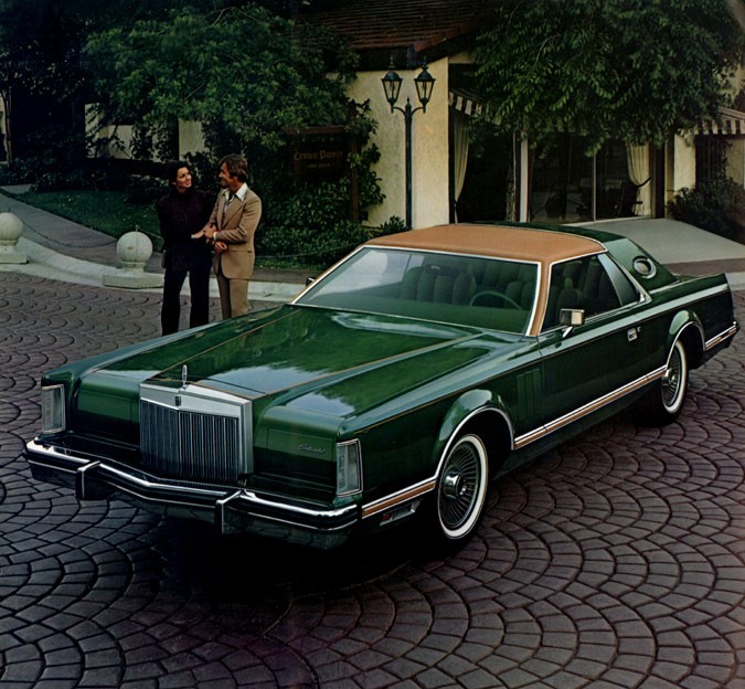 [Immagine: 1977%20Continental%20Mark%20V-08.jpg]